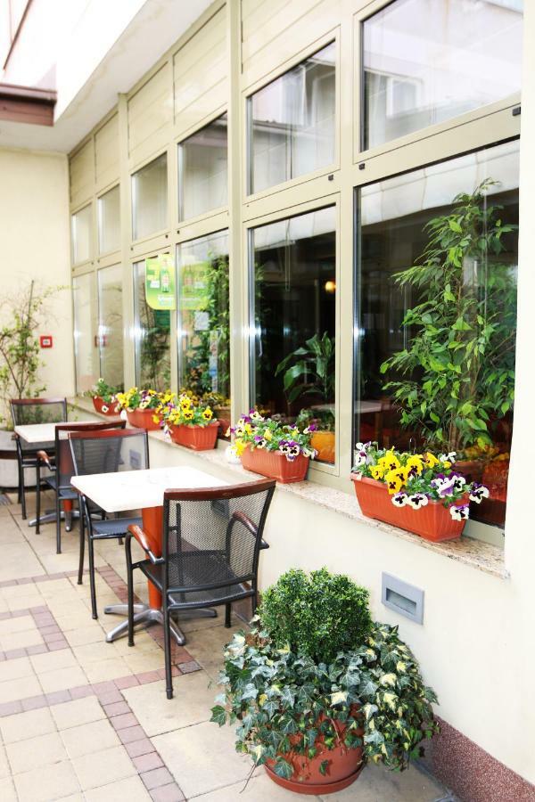 Apartment Dina, Self Check In 0-24 Karlovac Zewnętrze zdjęcie